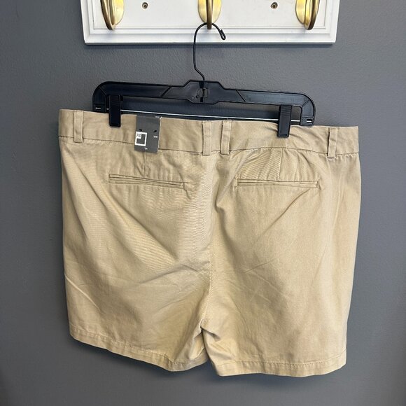 JCP Khaki Cotton Shorts Womens Plus Size 18W Tan Classic NWT - Picture 4 of 6